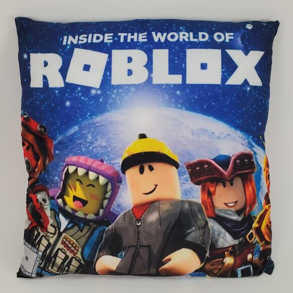 Roblox Pillow Cases With Removable Stuffed Pillows Lot of 2 Red Blue - Picture 2 of 8